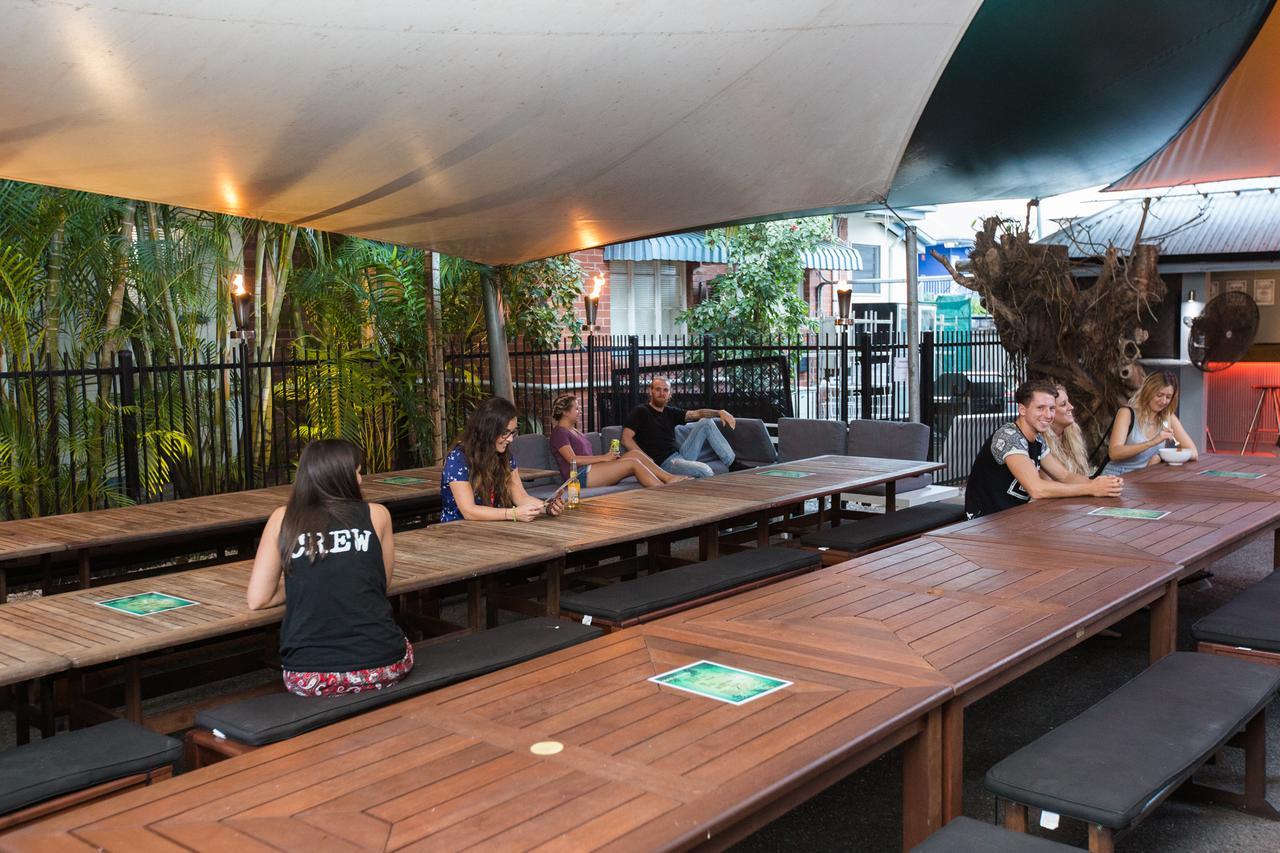 Mad Monkey Central Cairns Exterior foto